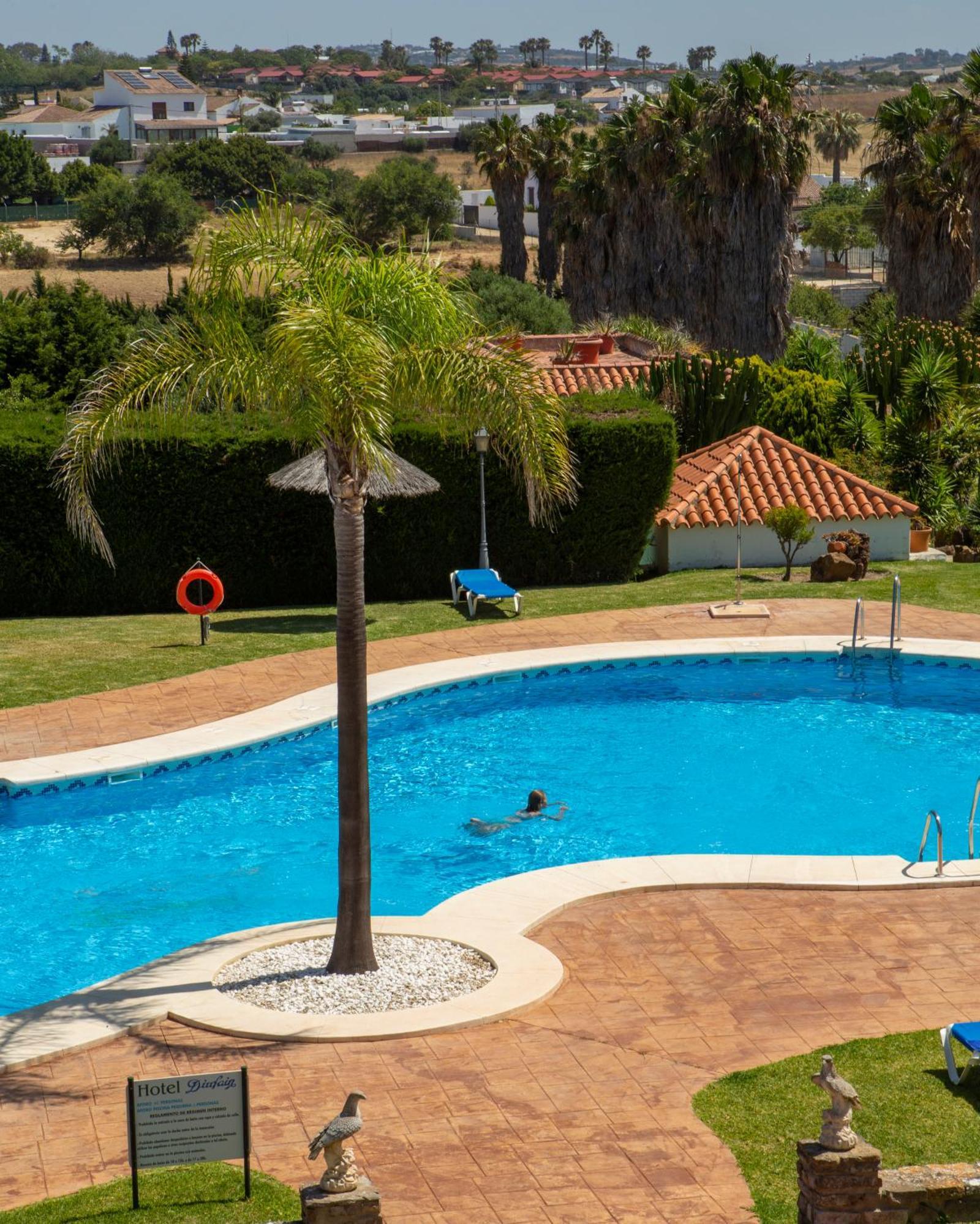 Hotel Diufain Conil De La Frontera Exterior foto