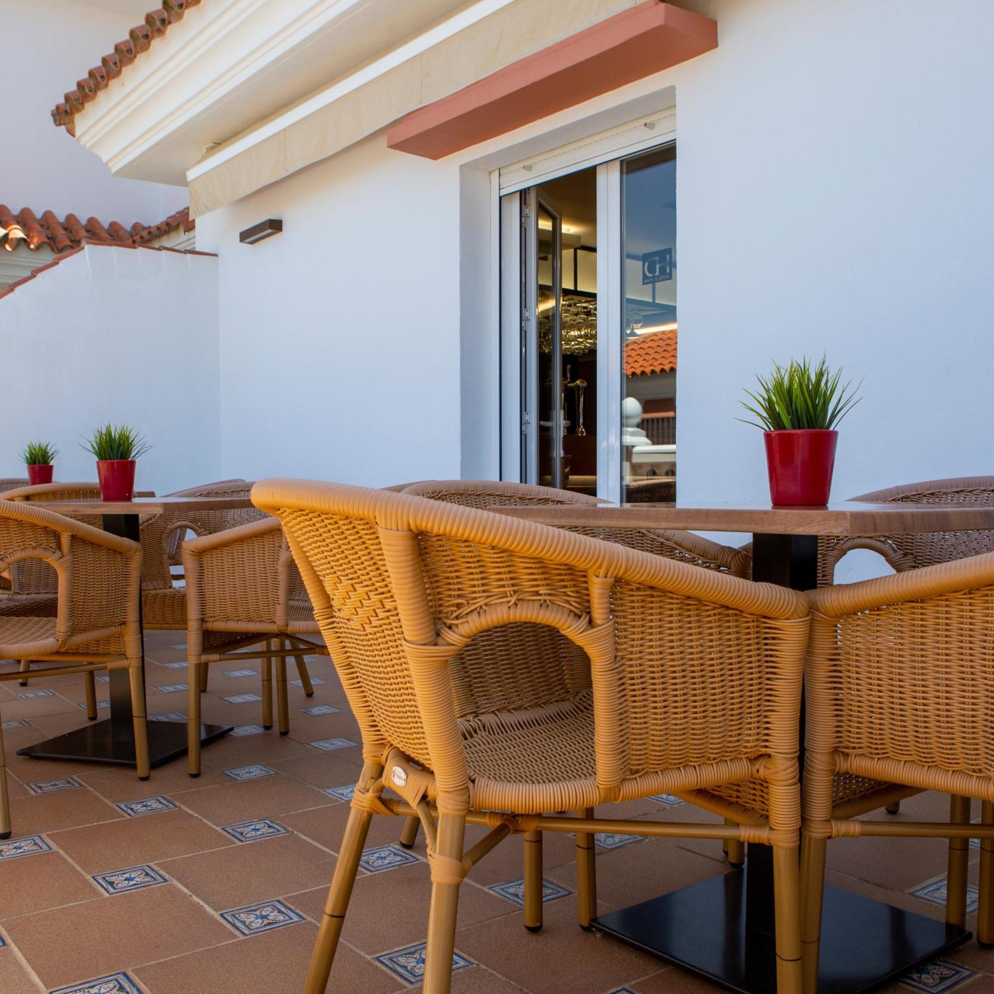 Hotel Diufain Conil De La Frontera Exterior foto