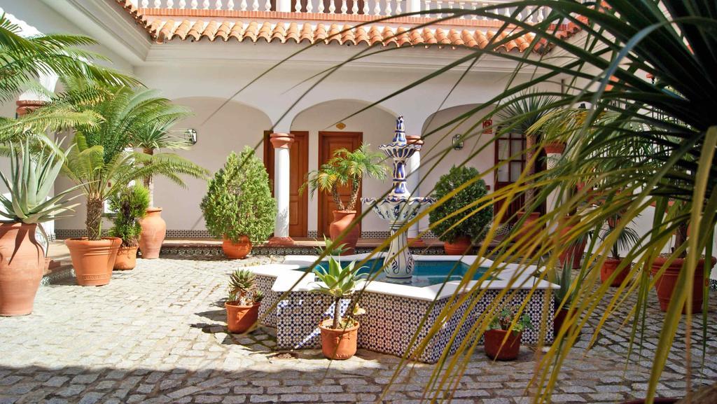 Hotel Diufain Conil De La Frontera Exterior foto